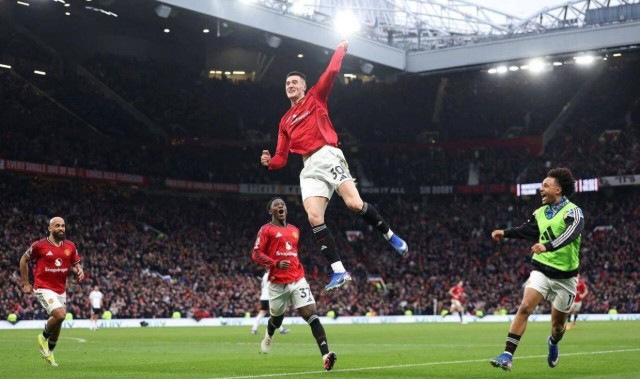 曼联一周双赛谢什科必首发！一特质征服更衣室，拉爵或放弃买前锋